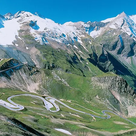 Waidmannsheil Apart-hotel 4*