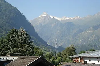 Waidmannsheil Aparthotel 4*