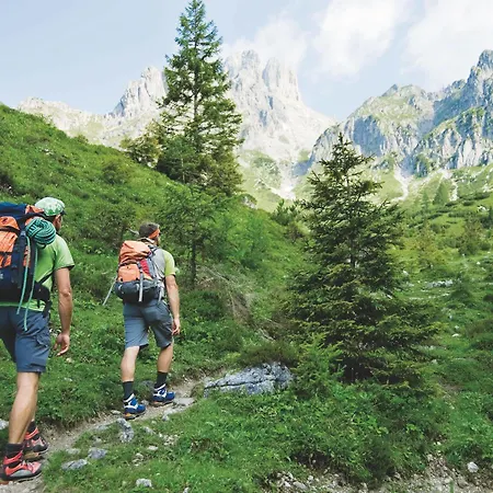 Waidmannsheil Apart-hotel 4*