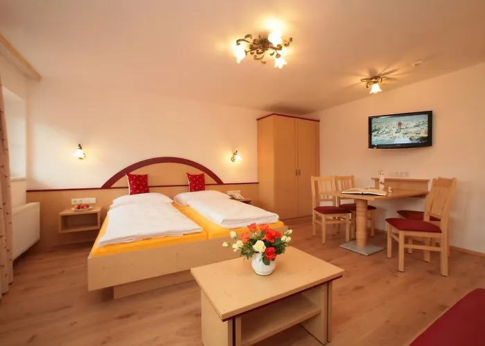 Waidmannsheil Hotel apartamentowy 4*